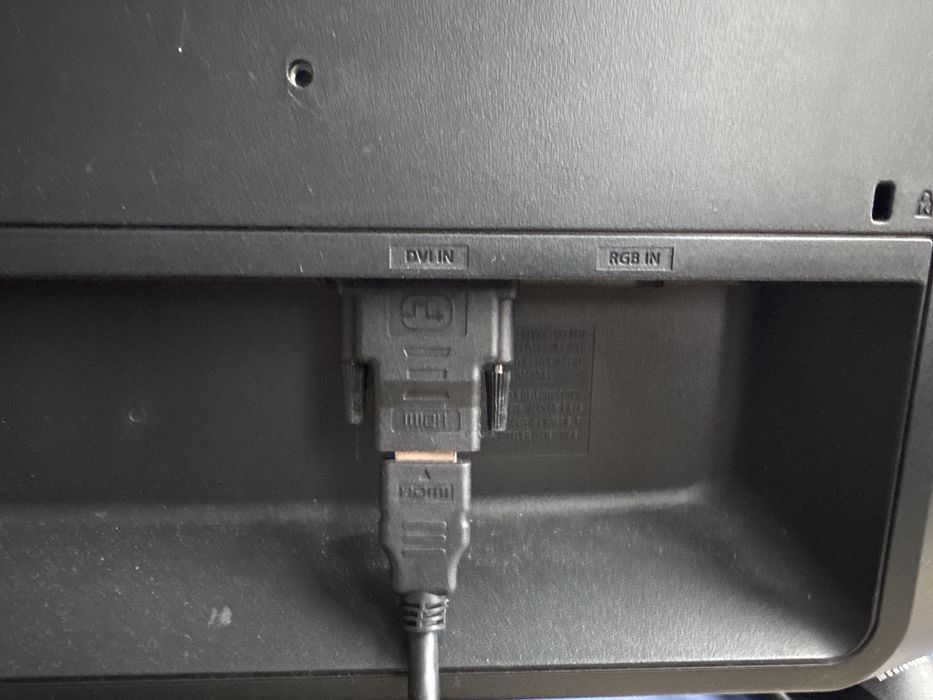 Monitor LCD Samsung model 2253BW