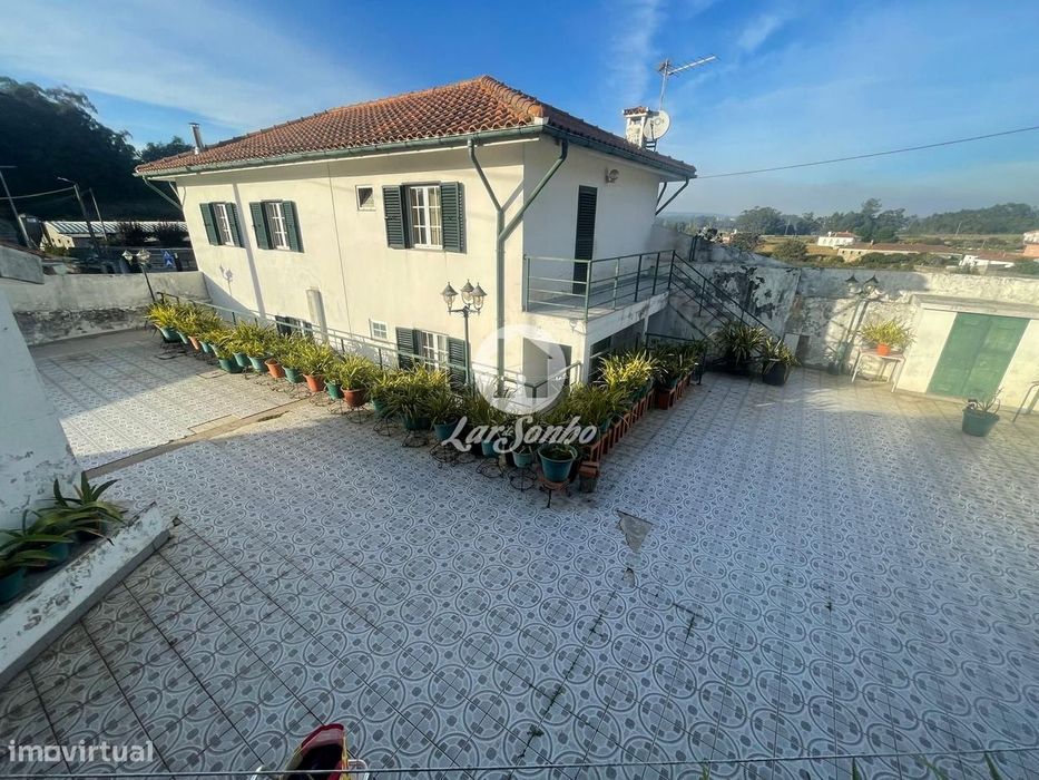 Moradia T3 com 706m2 em Retorta, Vila do Conde
