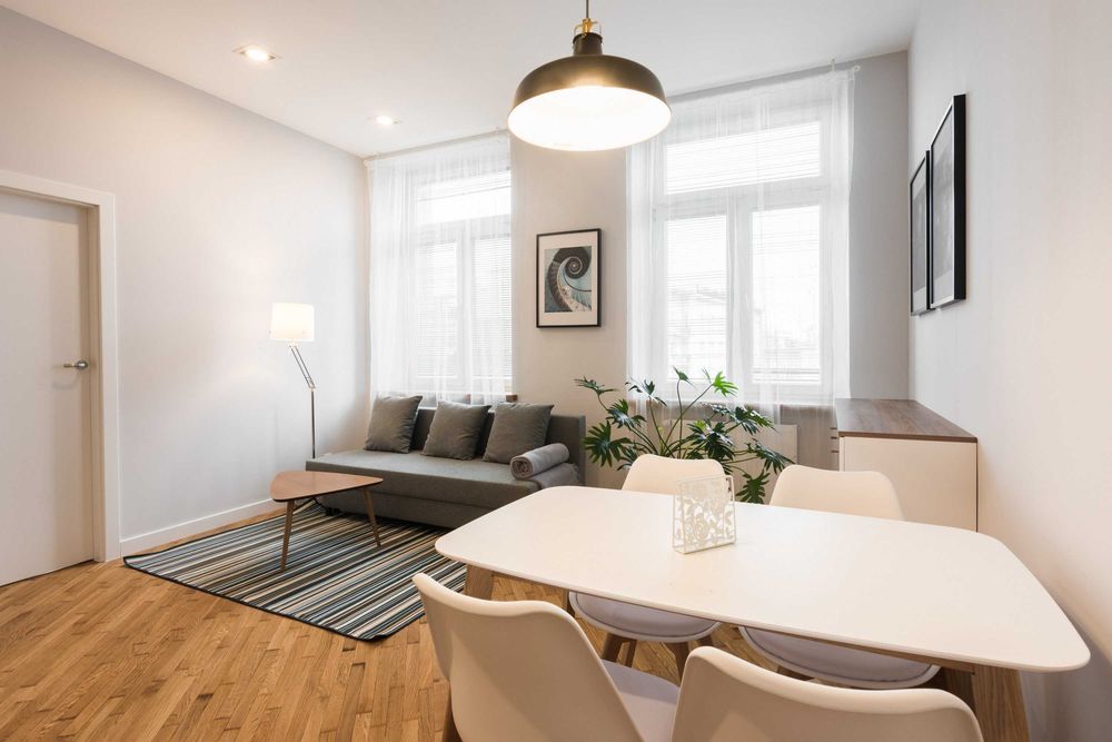 Rynek Główny – Pokoje & Apartamenty