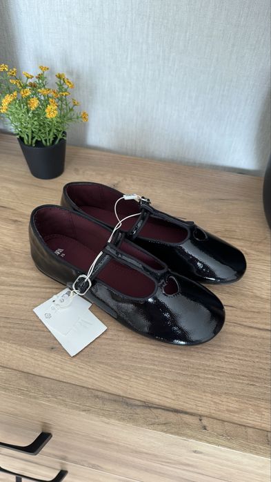 Туфли Zara 35 22,3 см