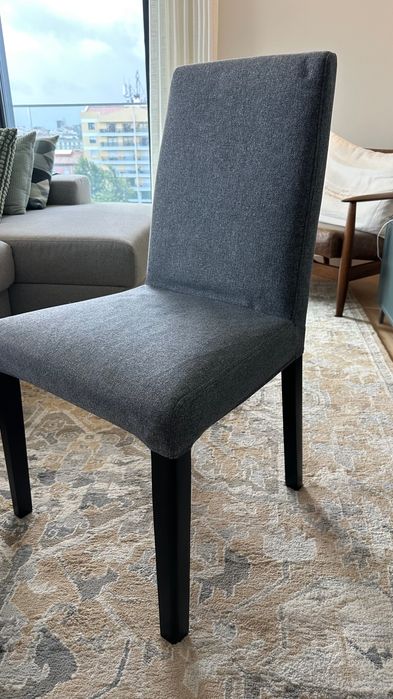 Conjunto de 06 CADEIRAS SEMI-NOVAS - Bergmung / Ikea