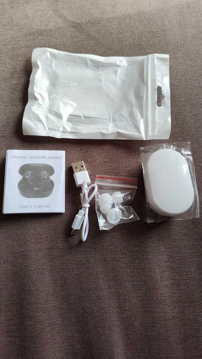 New Bluetooth Earphones!64741247985538121