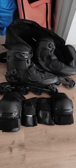 Patins em Linha Adulto FIT100 Preto/Prateado OXELO (40 e 43)