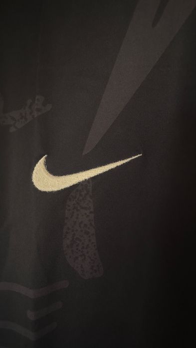 Camisa Selecao Brasileira  preta dourado