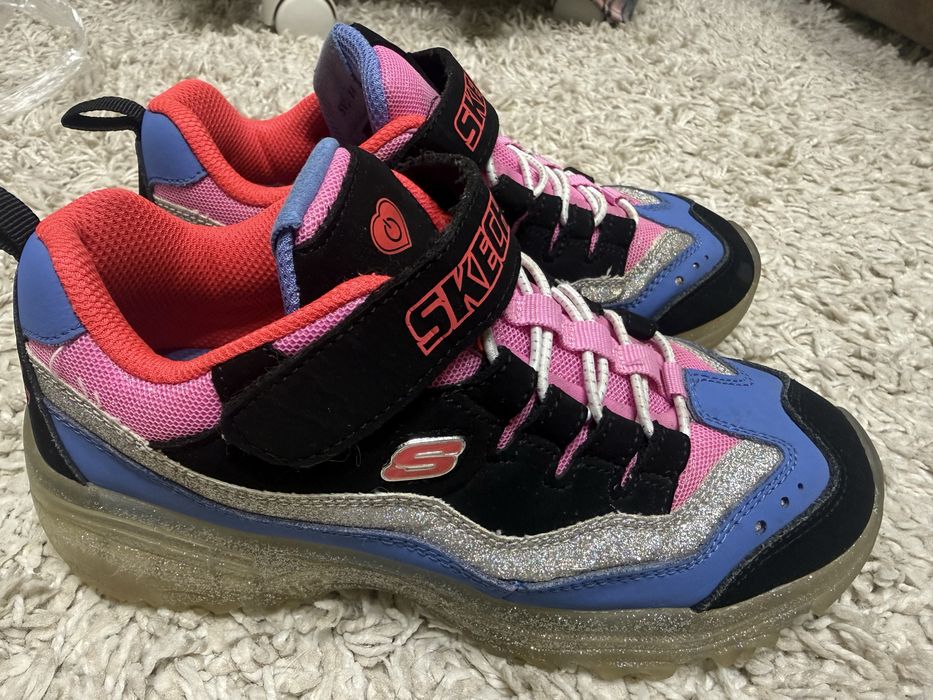 Skechers для дівчат 35 розмір-22 см