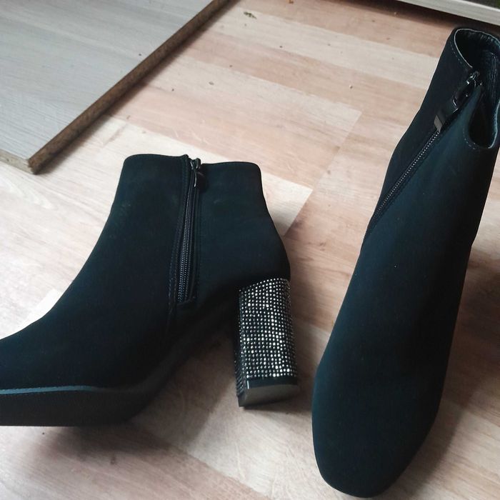Botki. Rozm.38. Nowe.