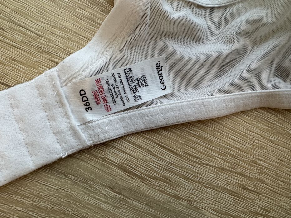 Білий гладкий ліфчик, бюстгальтер George 36 DD