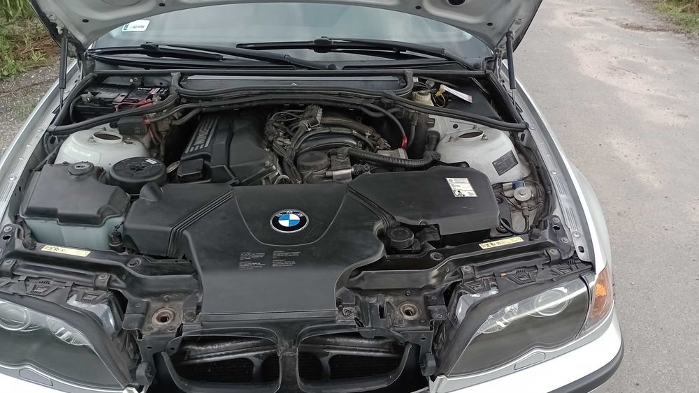 BMW 318i E46 LCI 2003 2.0 benz+LPG 143 KM