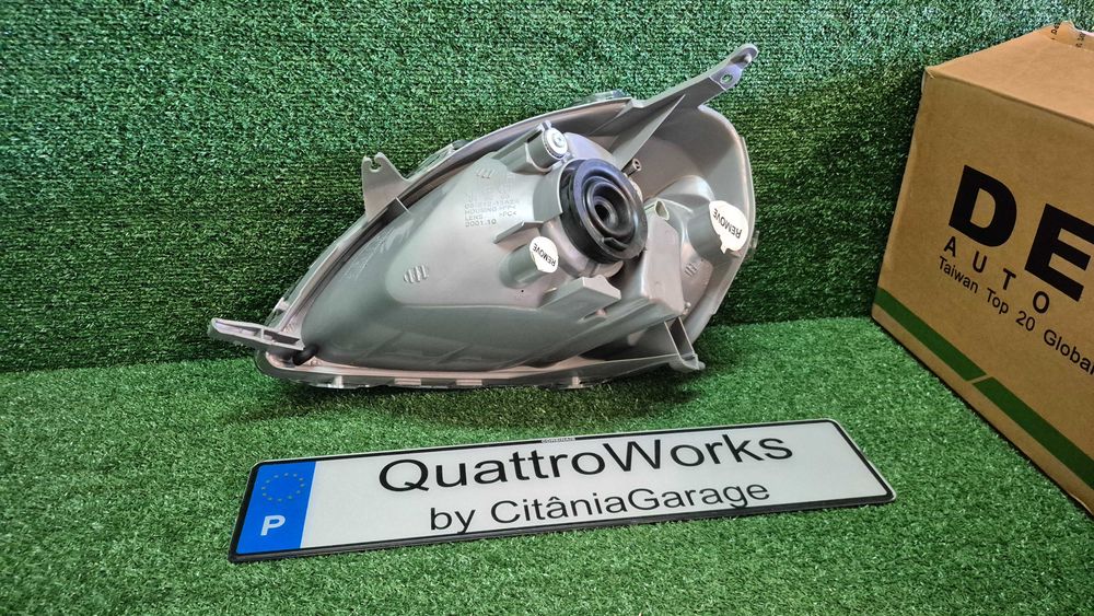 Otica Farol Direito Toyota Yaris P1 1999 a 2003 Ref. 212-11A2R-LD-EM NOVO DEPO