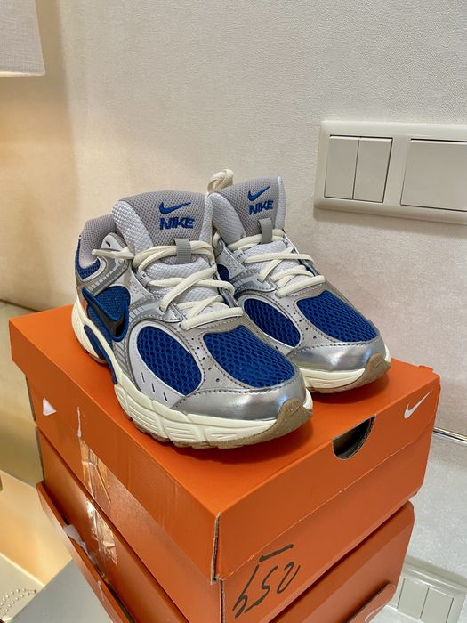 Кросівки Nike V2K Run оригінал | нові | з коробкою, 37,5