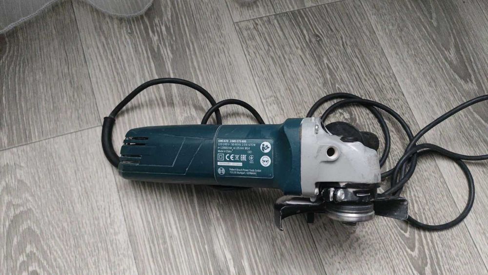 Оригинальная болгарка BOSCH GWS 670 (БУ)
