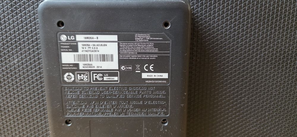 Monitor LG 19  19M35A - B używany