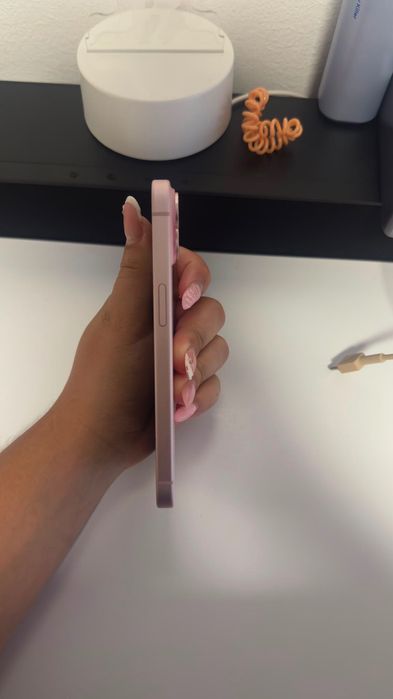 iPhone 15 128GB, usado