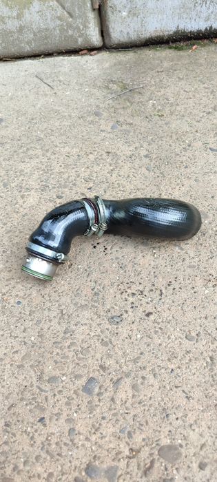 Патрубок турбонадува Ауді А4 2.0 TDI