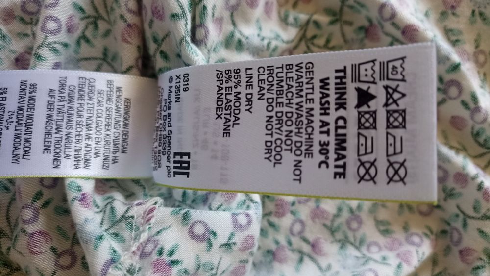 Nowy kwiecisty cienki golfik z modalu M&S rozmiar L