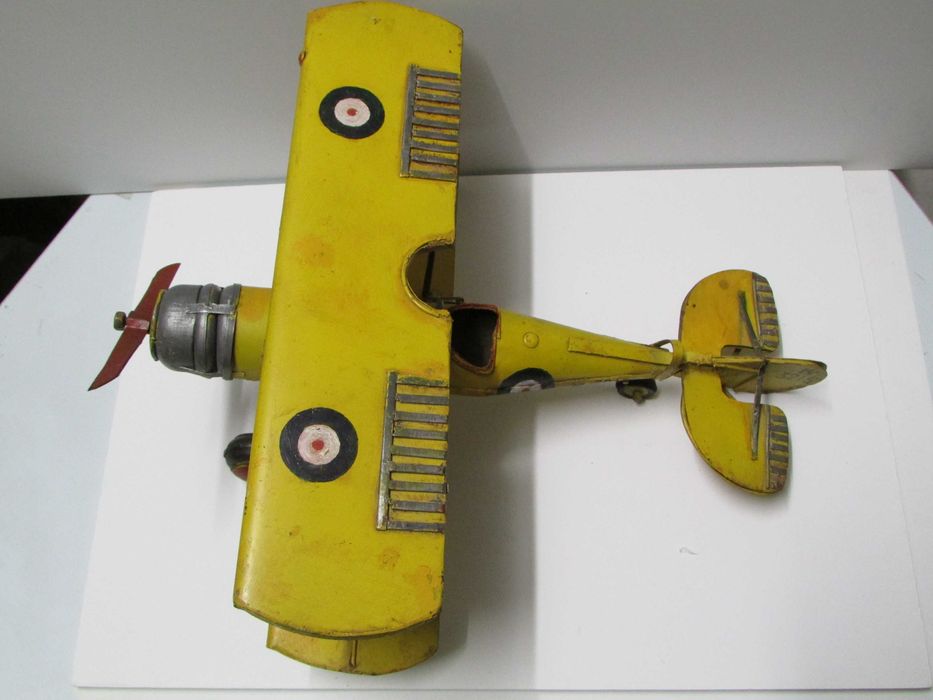 Avião antigo asa dupla em miniatura: artigo único artesanal (vintage)