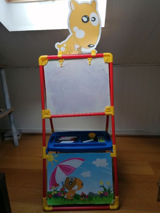 Quadro trabalhos crianças (Quadro Giz / Marcador Lavável)