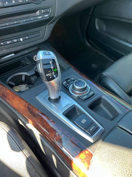 BMW X5 E70.