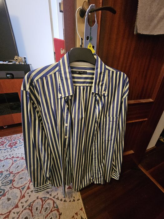 Camisa Gant  azul e branca