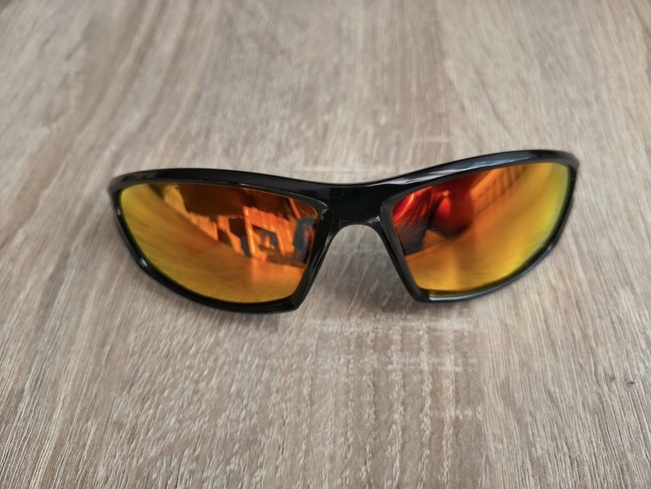 Sportowe okulary męskie z polaryzacją