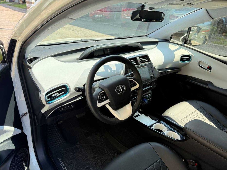 Оренда Prius, Аренда приус, аренда авто, прокат авто