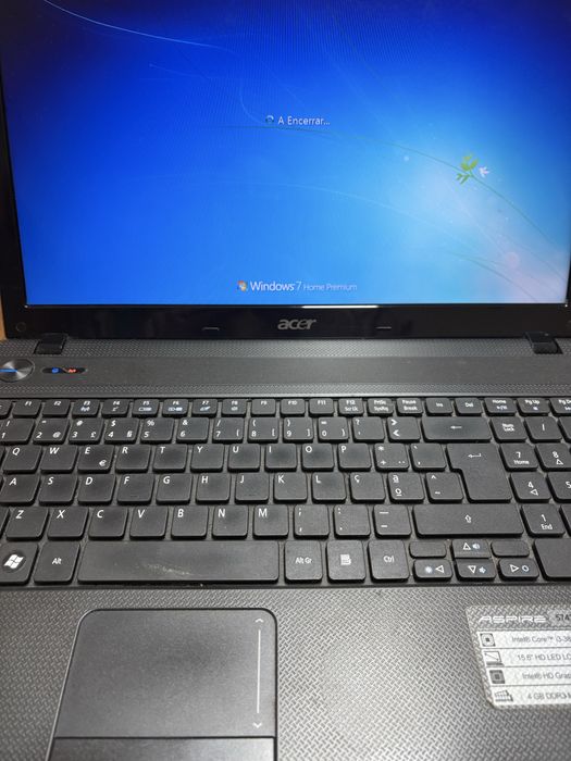 Pc acer intel core i3 ecra 15.6” 4 GB memory