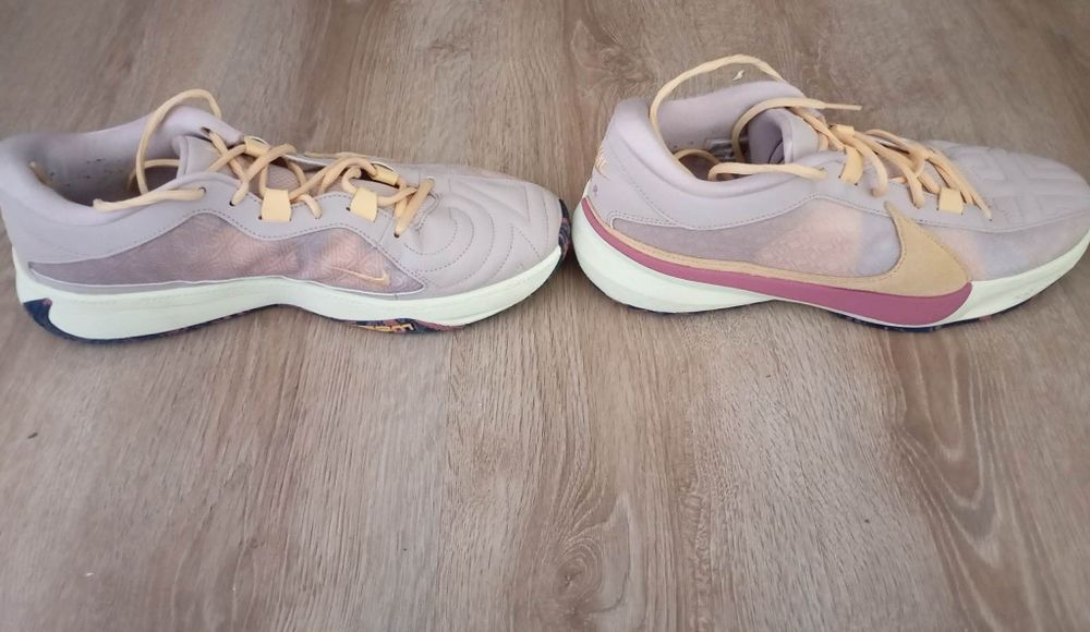 Męskie buty sportowe