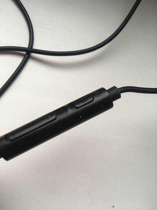 Наушники Edifier