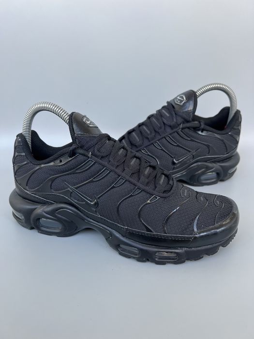 nike air max plus triple black - купити чоловічі кросівки