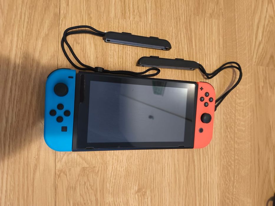 Consola Nintendo Switch Néon Azul/Vermelha - COMO NOVA