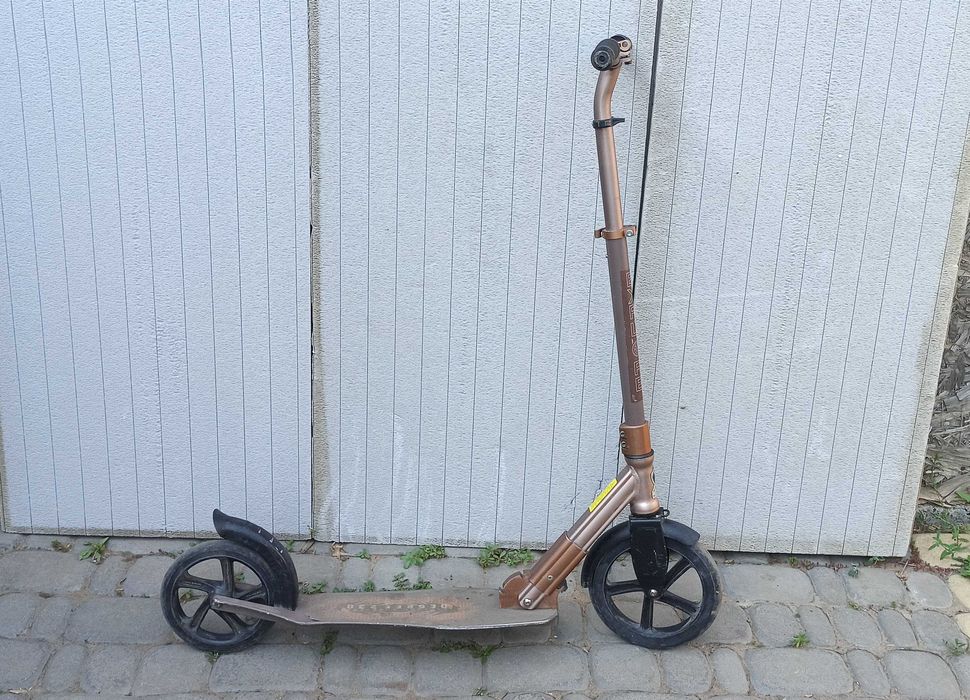 Продам самокат детский