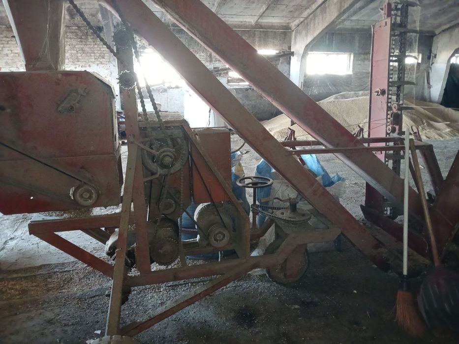 Продам Зерно погрущик ЗМ50