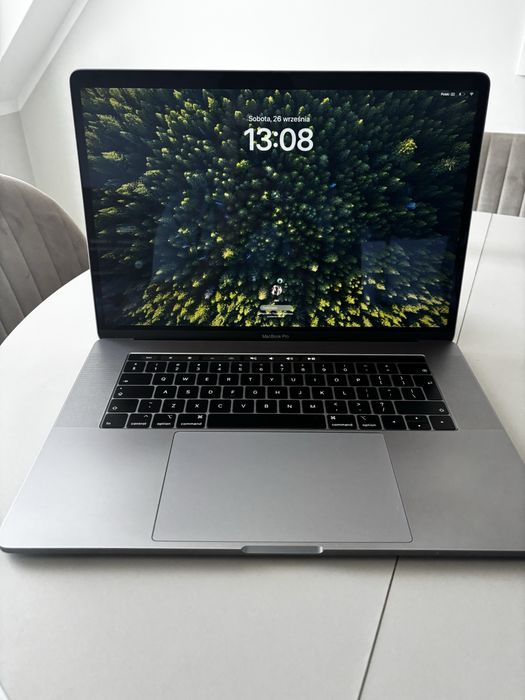 MacBook Pro 15’ A1990