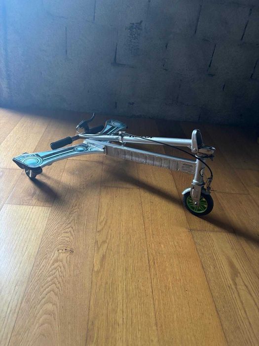 Trotinete com 3 rodas