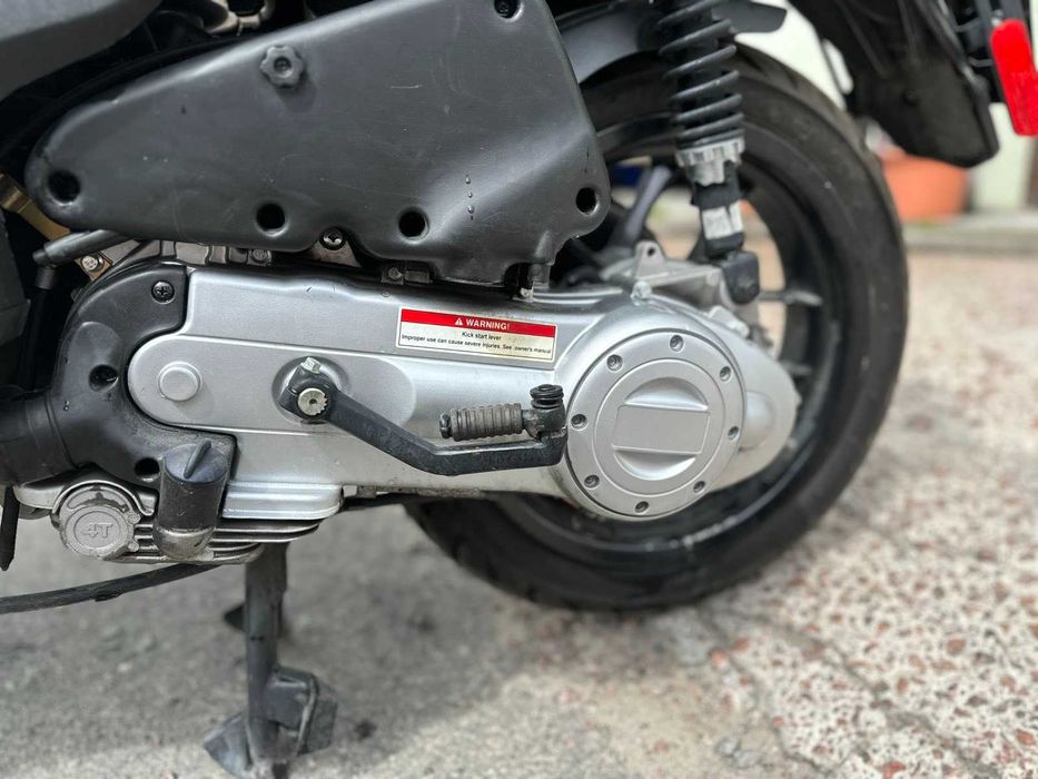 Продається скутер  Piaggio Typhoon 50 4T