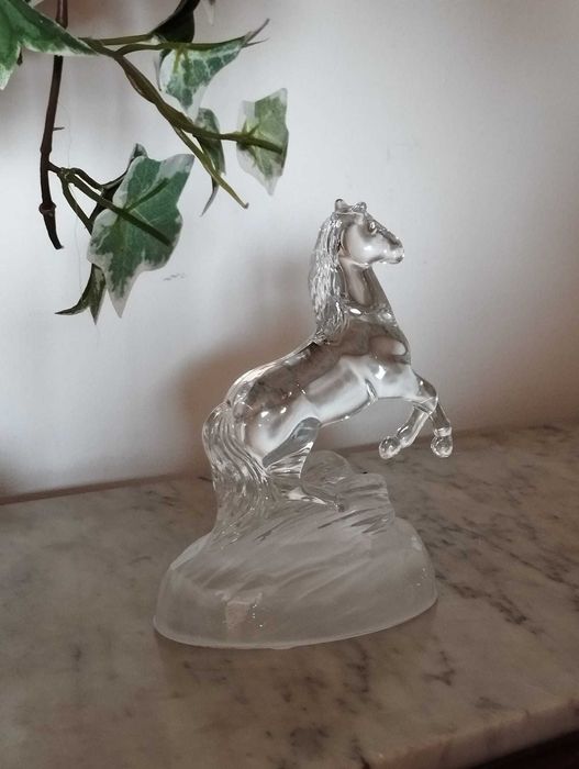 Cavalo em Cristal