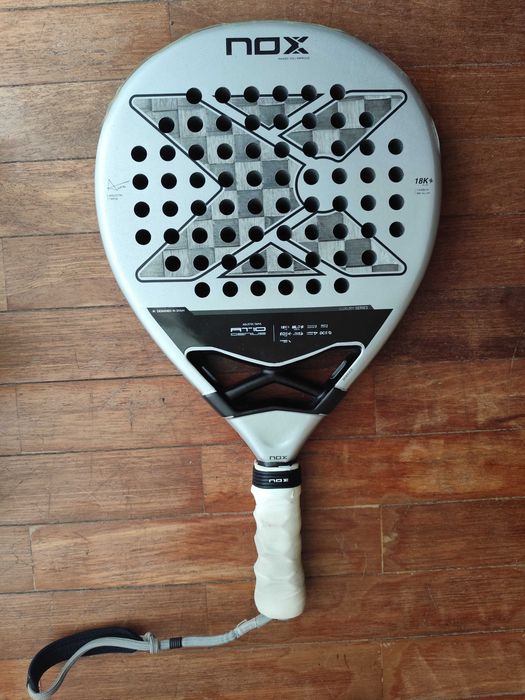 Padel – NOX AT10 Genius 18K + Pascal Box + Saco Bullpadel