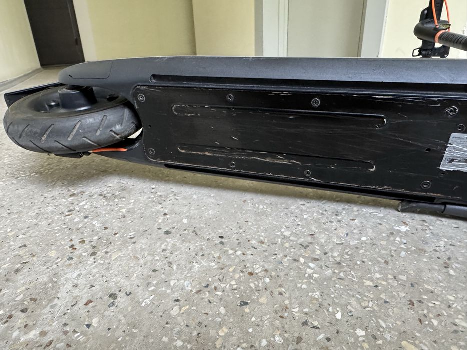 Електро самокат NINEBOT. E2 PLUS