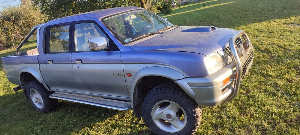 Mitsubishi   L200