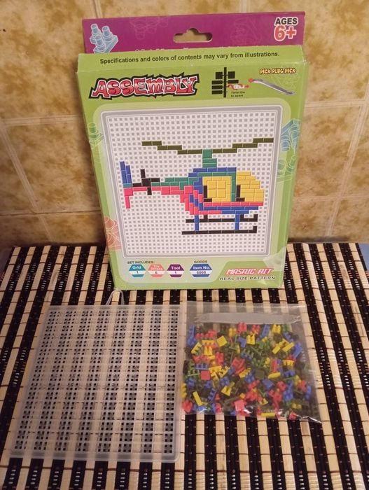 Детская настольная игра. Конструктор.