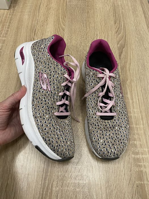 Skechers DVF arch fit кросівки кроси кроссовки