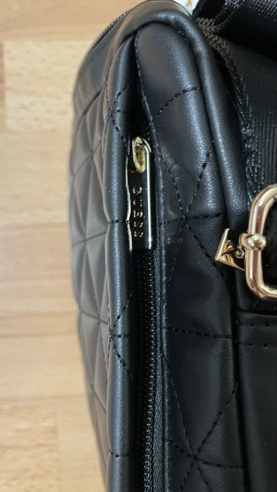 Сумка Guess для планшету