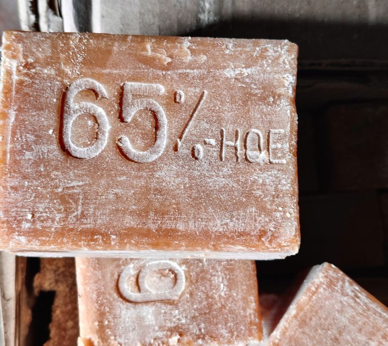 Хозяйственное мыло мило господарське.                                .