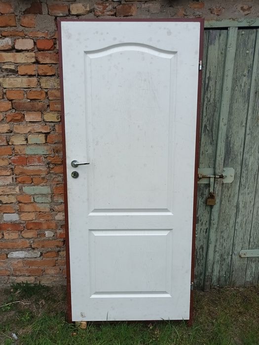 Drzwi 80 z ościeżnicą