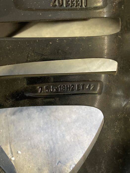 Felgi aluminiowe czarne do BMW 18 cali
