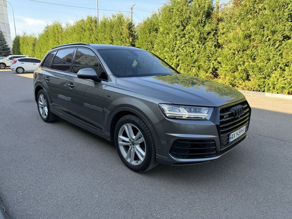 продам авто Audi Q7
