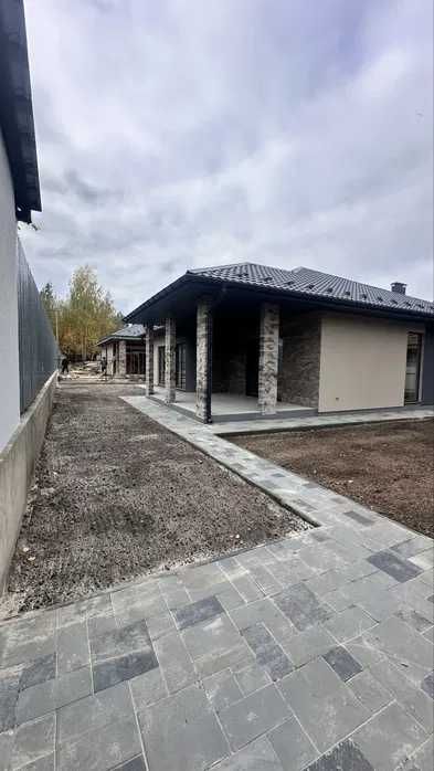 Продаж одноповерхового БУДИНКУ Ворзель 128 м2 на 5.7 сотках ГАЗ