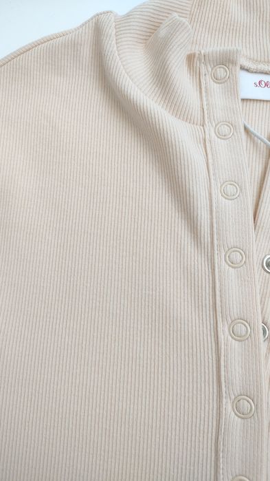 Бежевий лонгслів S.Oliver, розмір S-M