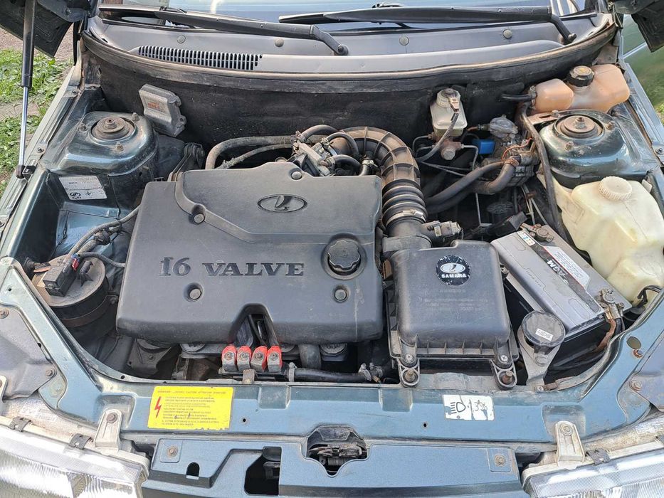 ВАЗ 21104 двигун 1.6 клап 16 ваз 2110