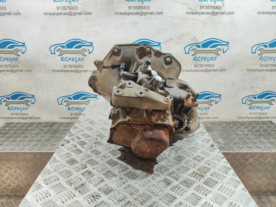- Caixa 5 Velocidades Manual F13W355 - Opel 1.7 CDTI - Corsa B |